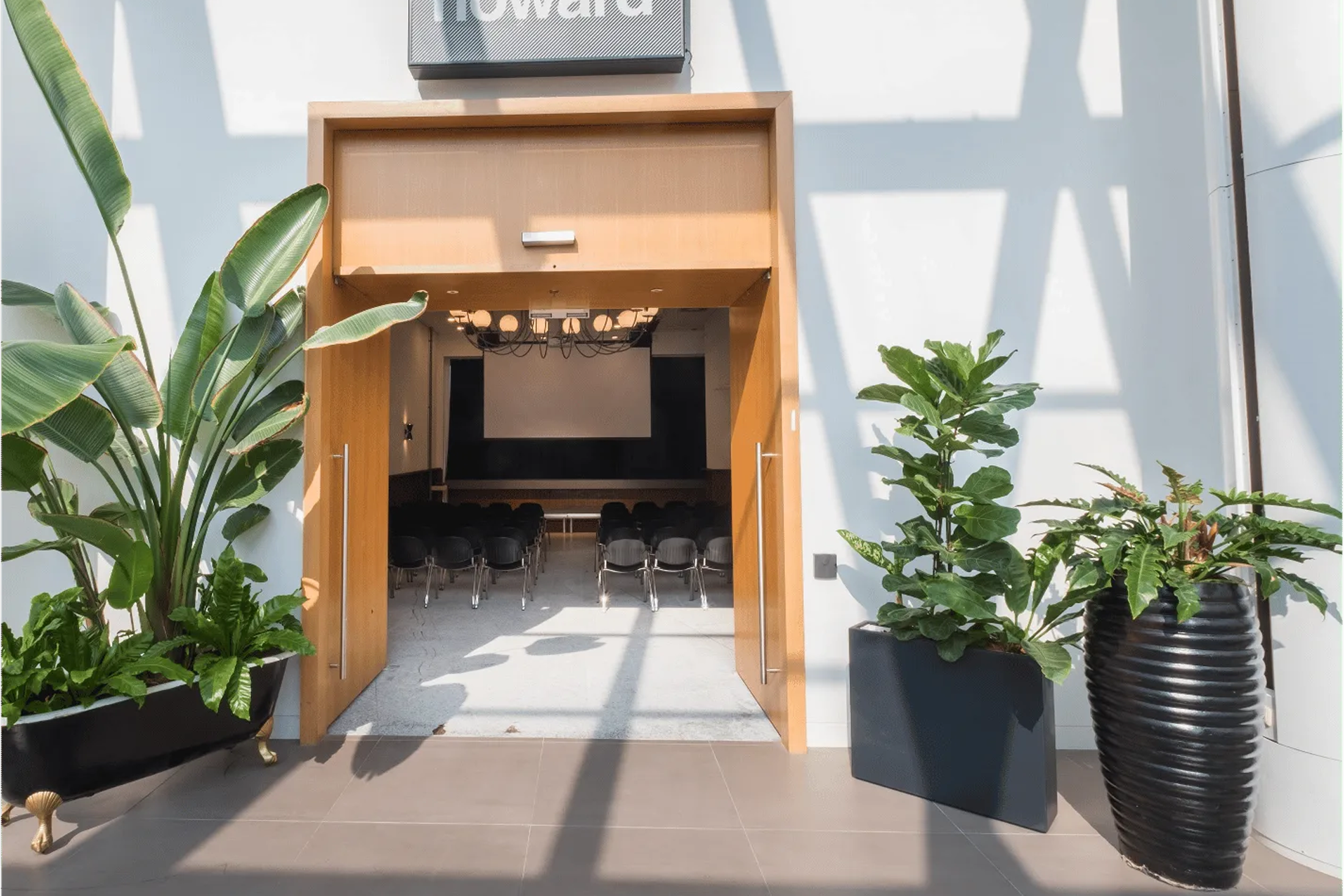 the howard meetingroom 1